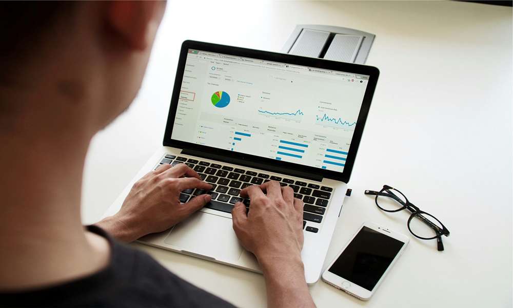 مزایا و معایب بروکر لایت فایننس